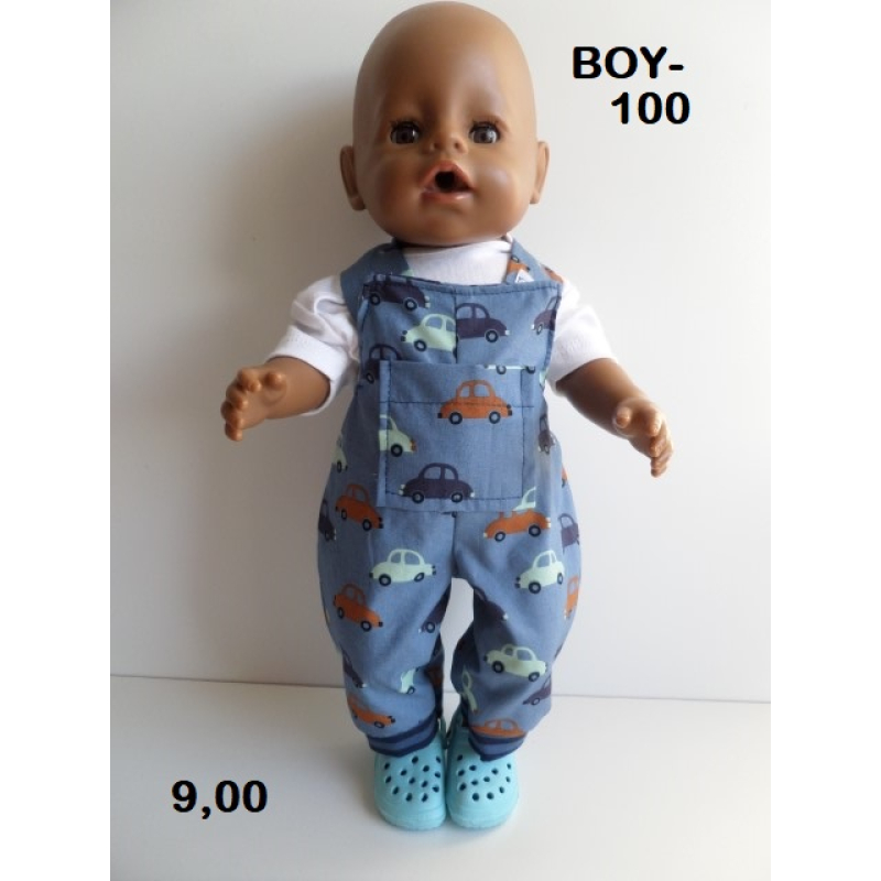 Tuinbroek en shirt, auto